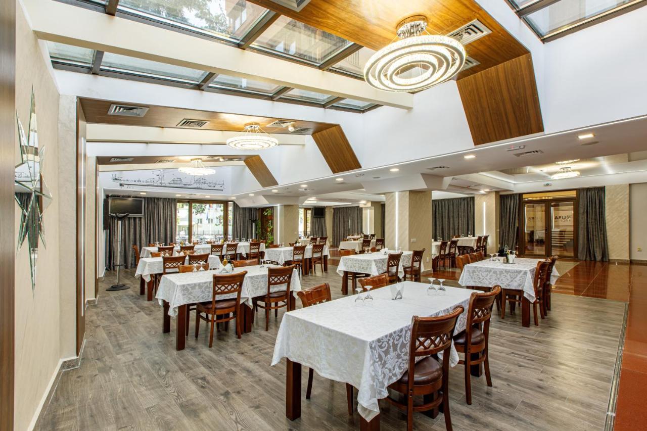 Lira Pacific Aparthotel Constanţa Exterior foto