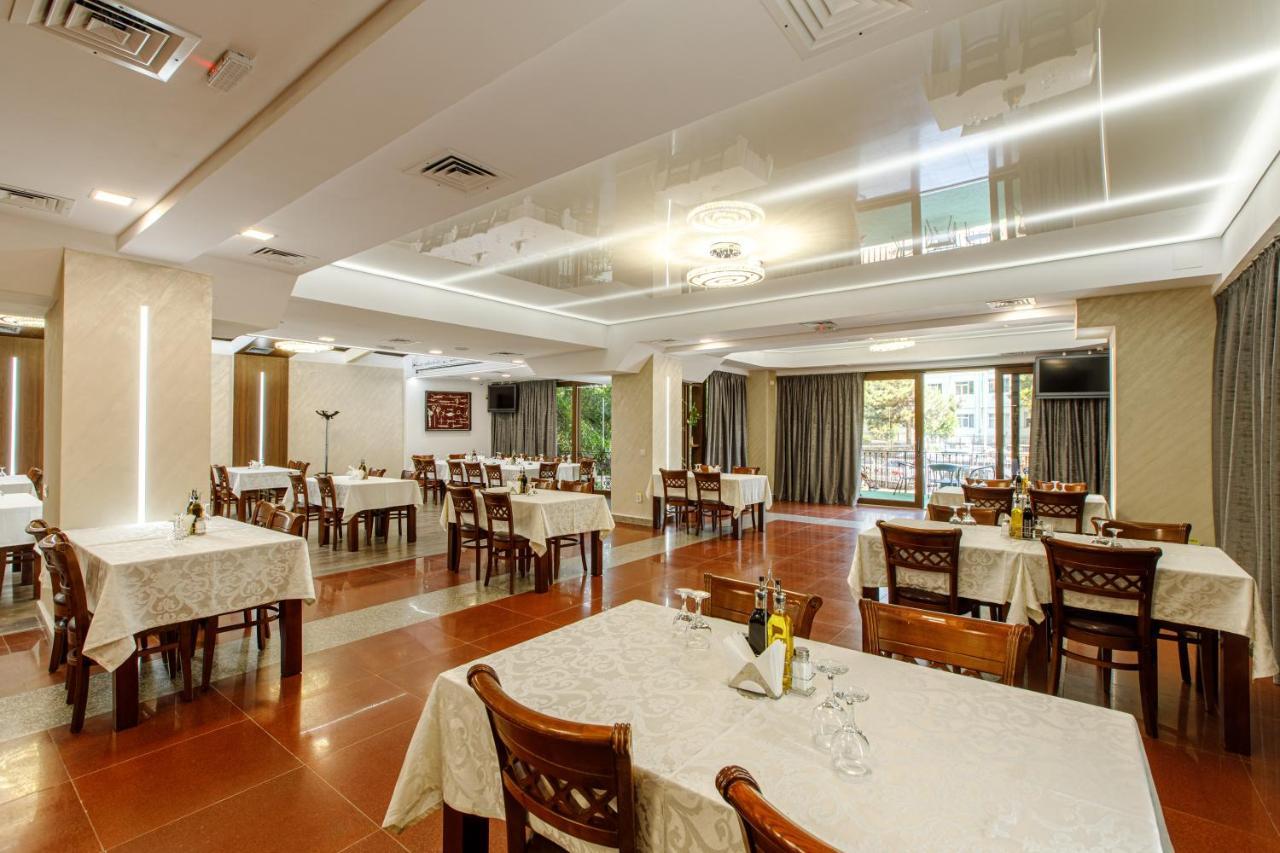 Lira Pacific Aparthotel Constanţa Exterior foto