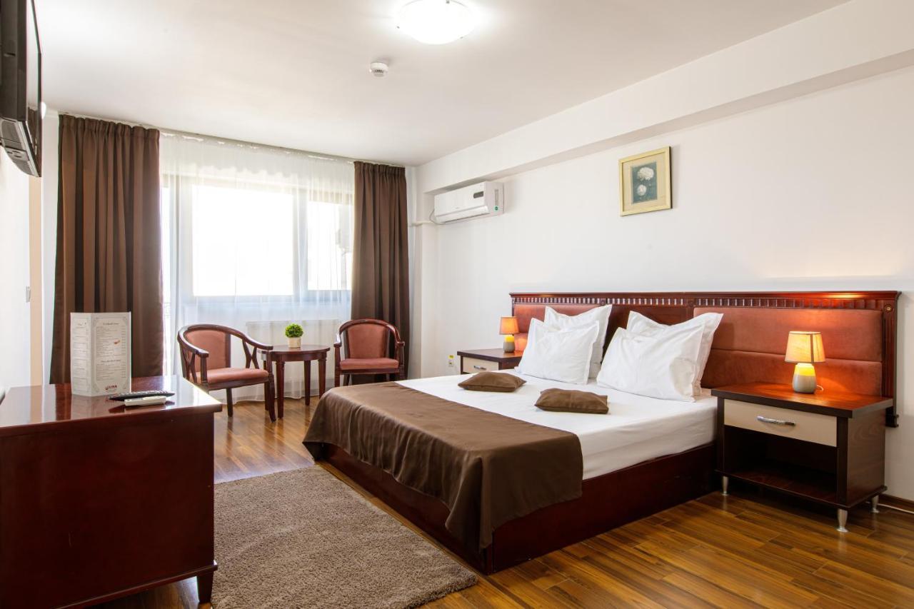 Lira Pacific Aparthotel Constanţa Exterior foto